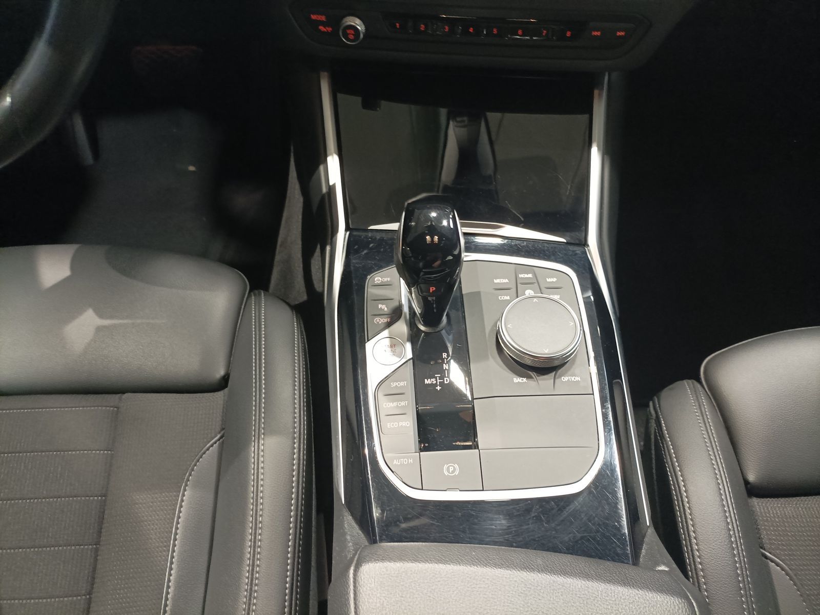 BMW 320 i Sport Line - Samsaru's Car Outlet