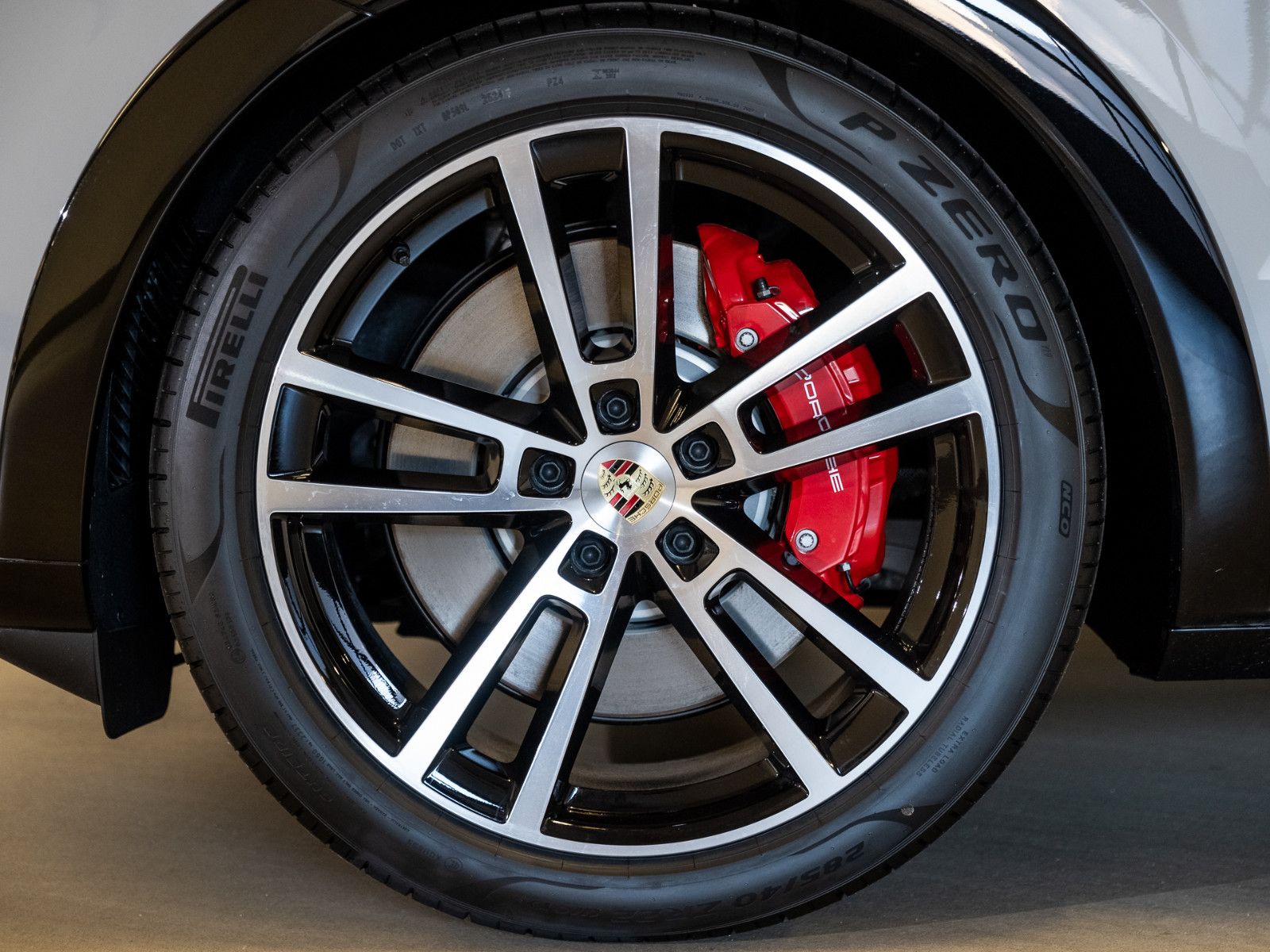 Porsche Cayenne S Hyb Coupe Facelift/gr-rot/AHK/Mtx/22