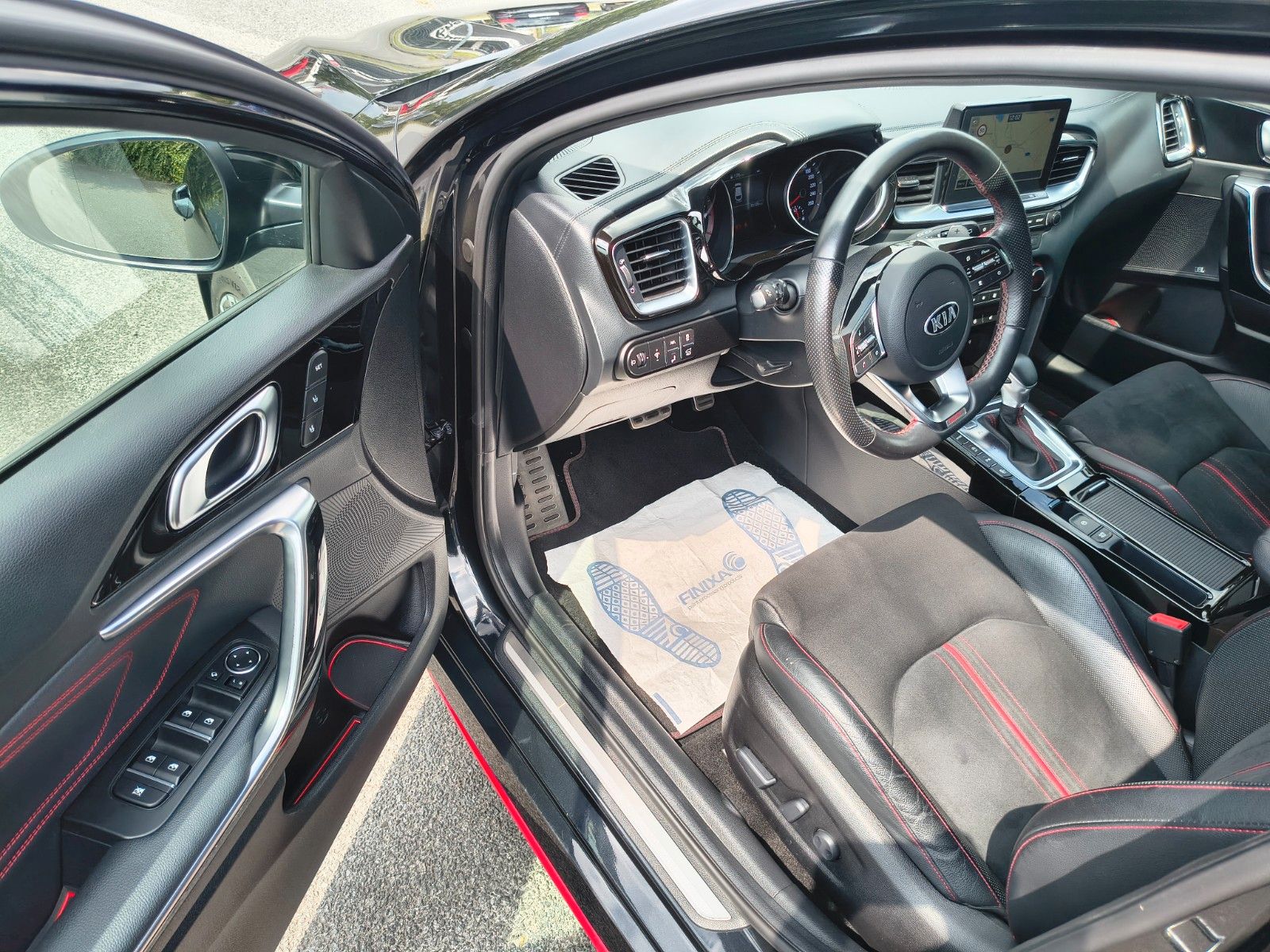Kia pro cee'd GT - Samsaru's Car Outlet