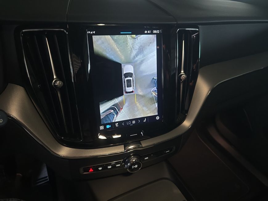 Volvo XC60 T8 AWD Recharge Geartronic R-Design