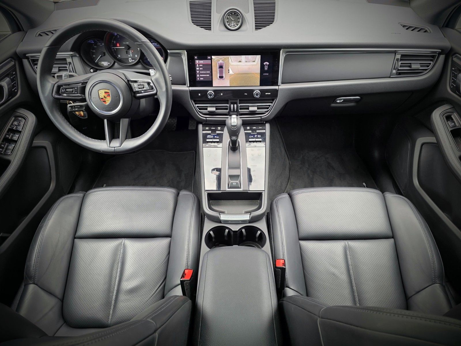 Porsche Macan - Samsaru's Car Outlet