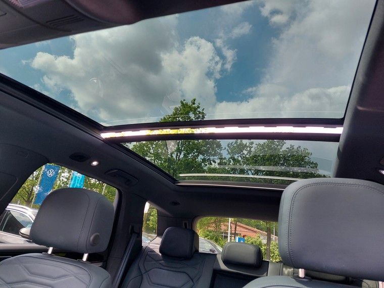 Volkswagen Touareg 3.0 TDI 4M R-Line AHK*Standhzg*Pano*360°