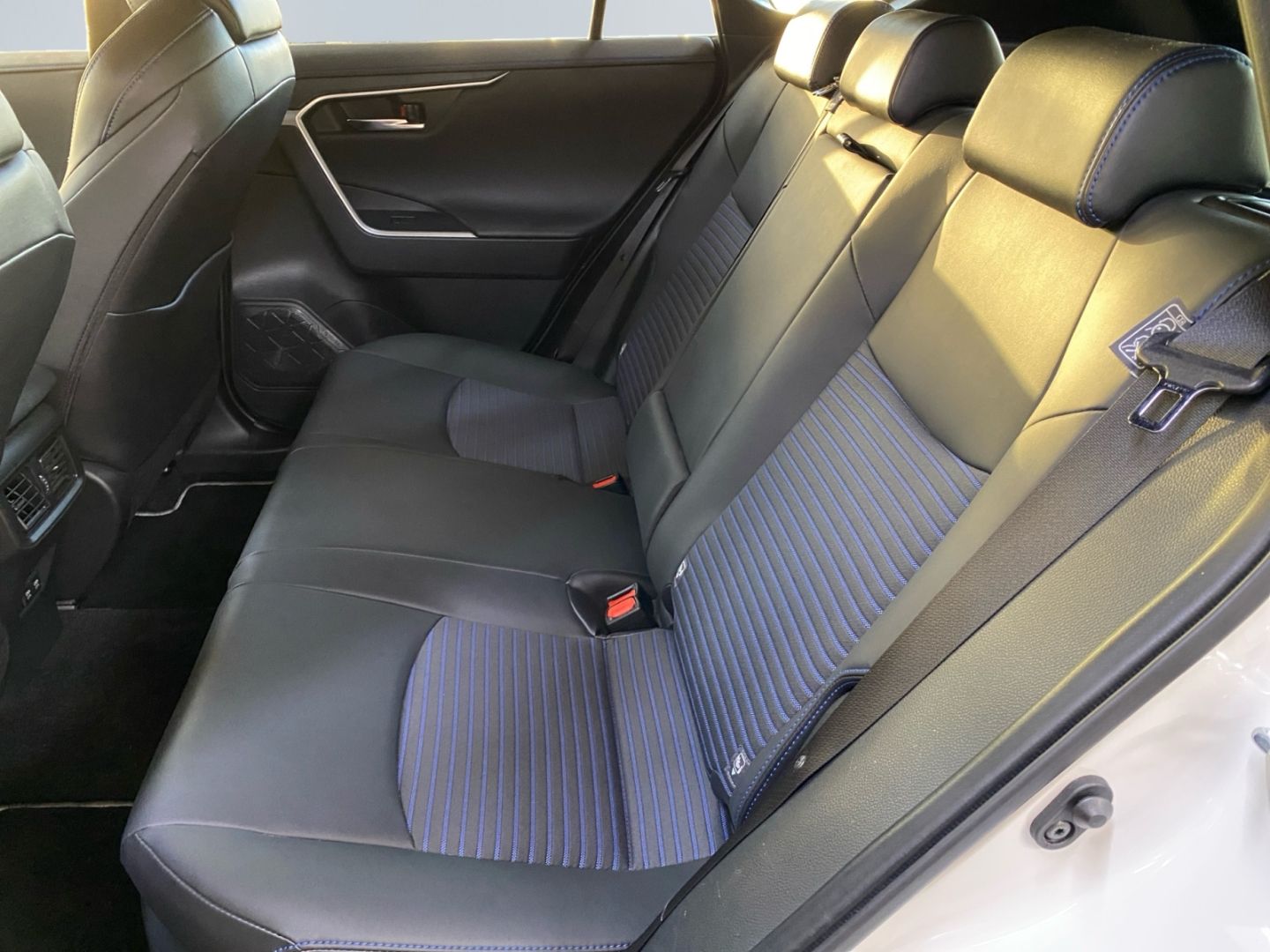 Toyota RAV 4 2.5 4x4 Hybrid Style Selection *360°*JBL*