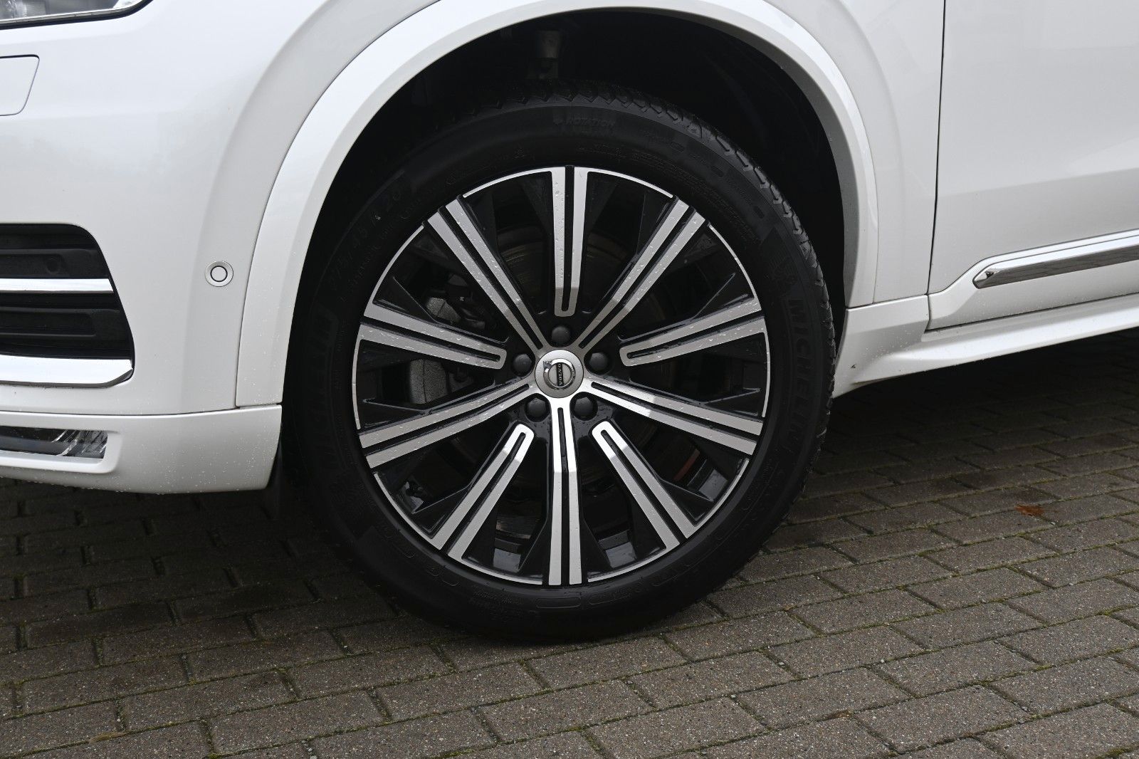 Volvo XC90 B5 D AWD Bright*STDHZG*360°*ACC*AHK