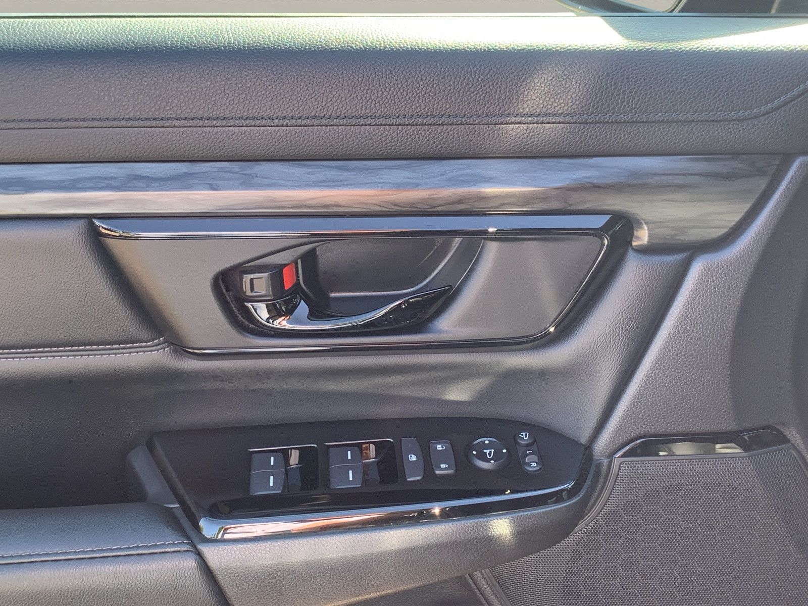 Honda CR-V 2.0i-MMD HYBRID 2WD SportLine Allwetter neu