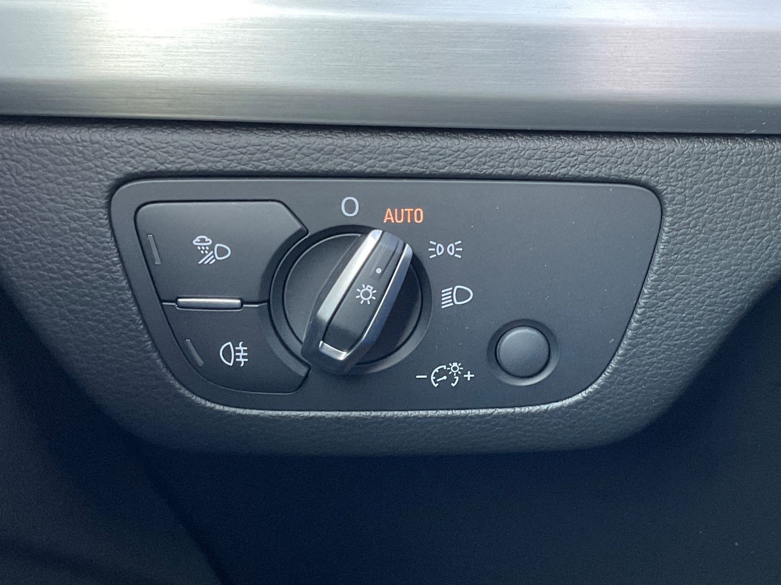 Audi Q5 50 TDI quattro S line - Samsaru's Car Outlet