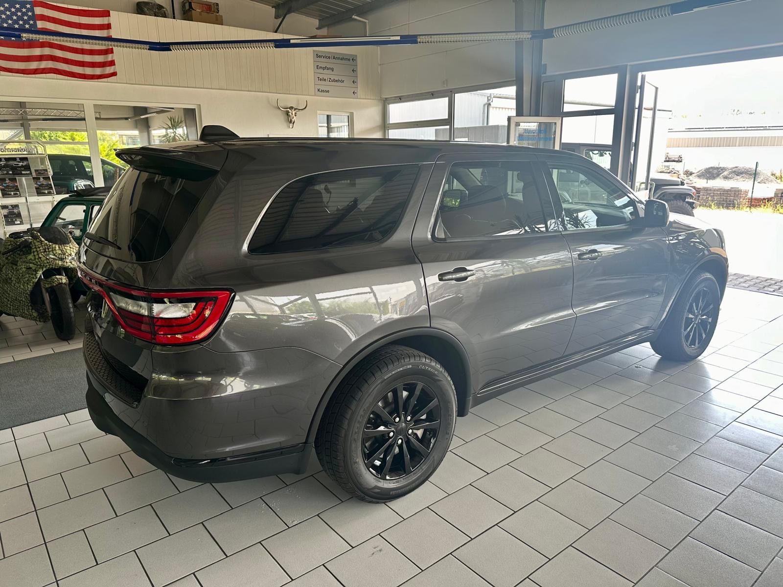 Dodge Durango 5,7 AWD  Leder LED Facelift LPG GAS AHK