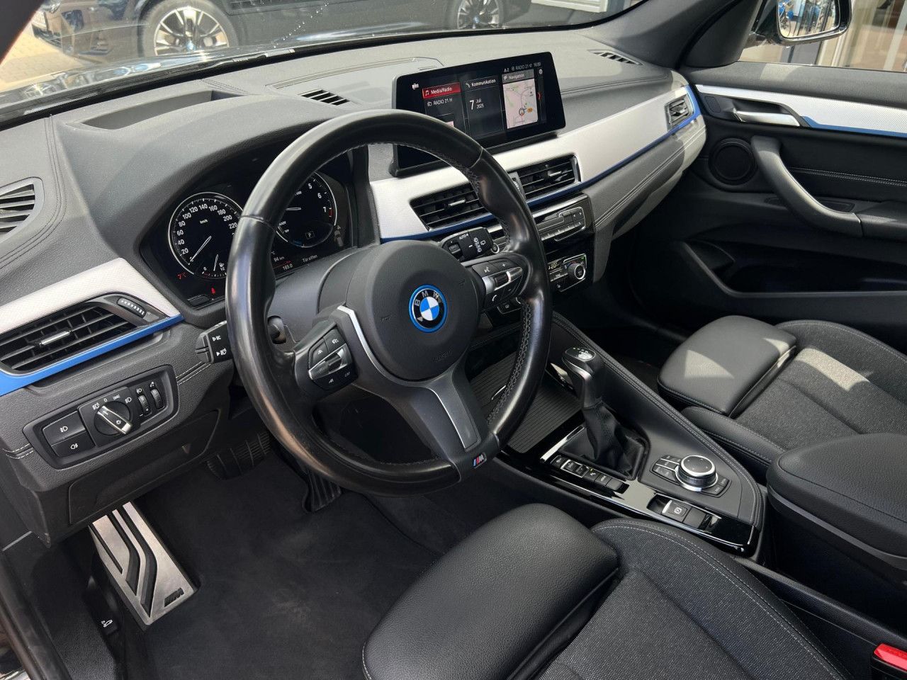 BMW X1 xDrive25e M-Sport - Samsaru's Car Outlet