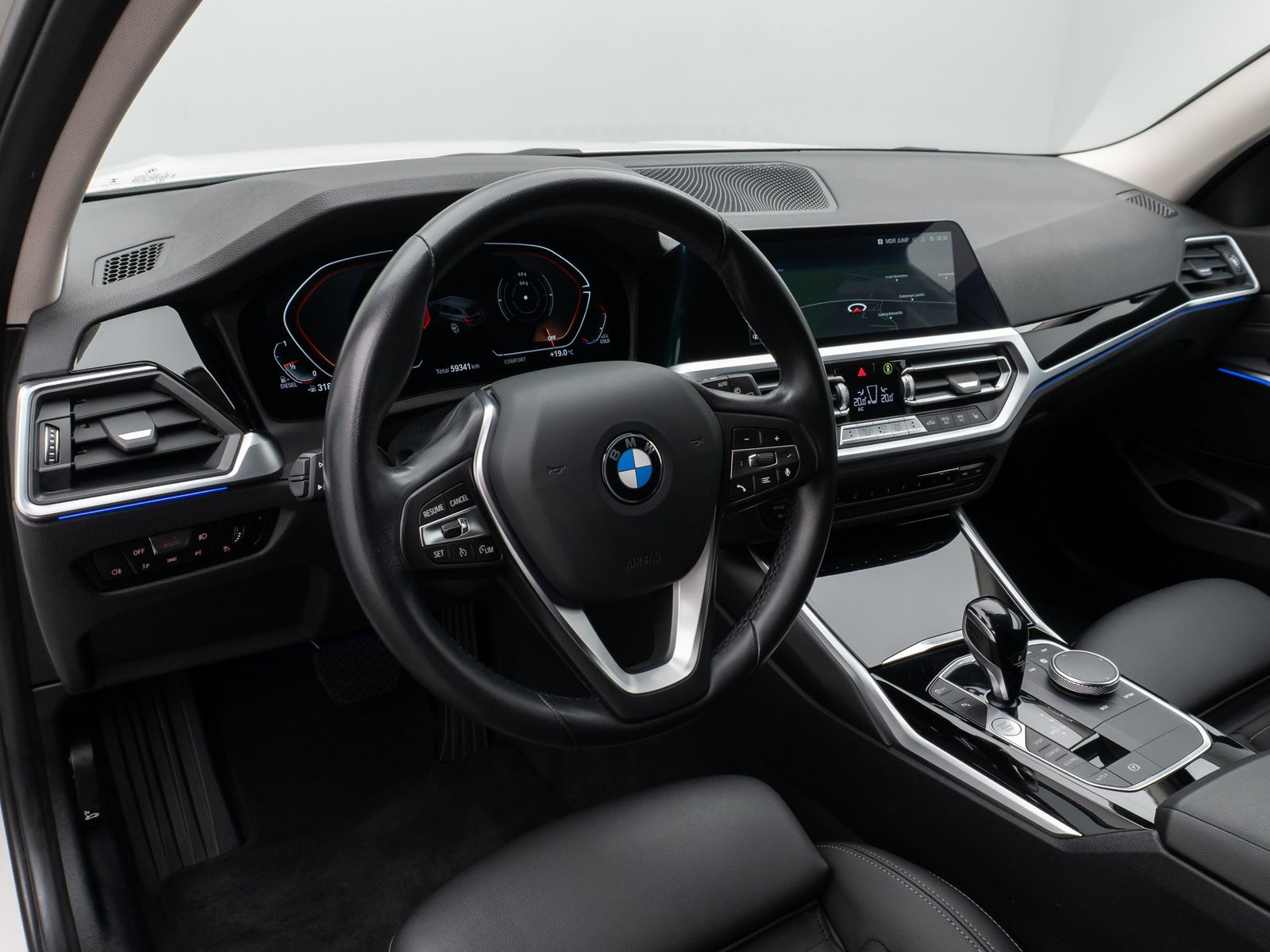BMW 320d SportLine - Samsaru's Car Outlet