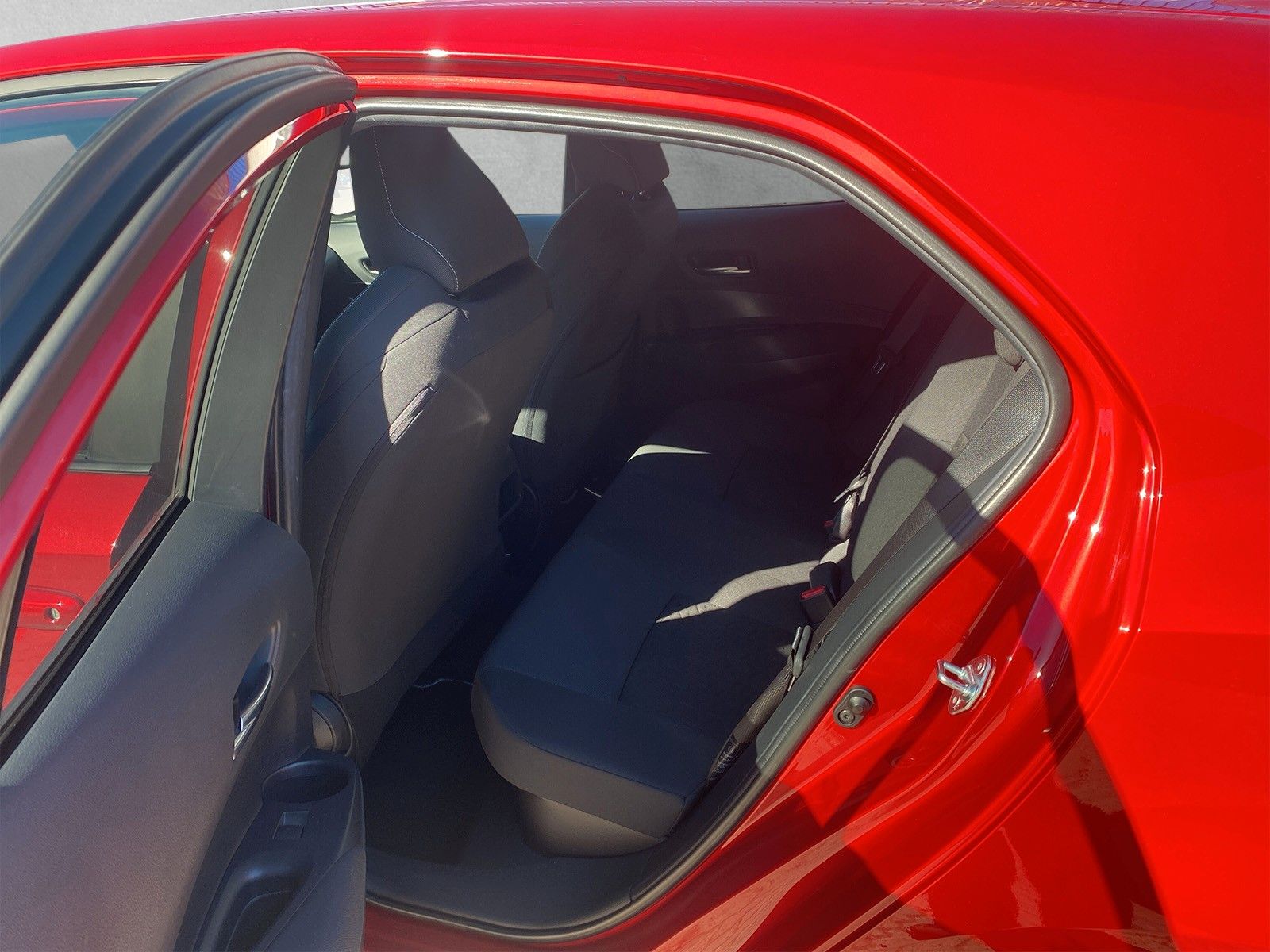 Toyota Corolla Hybrid Club - Samsaru's Car Outlet