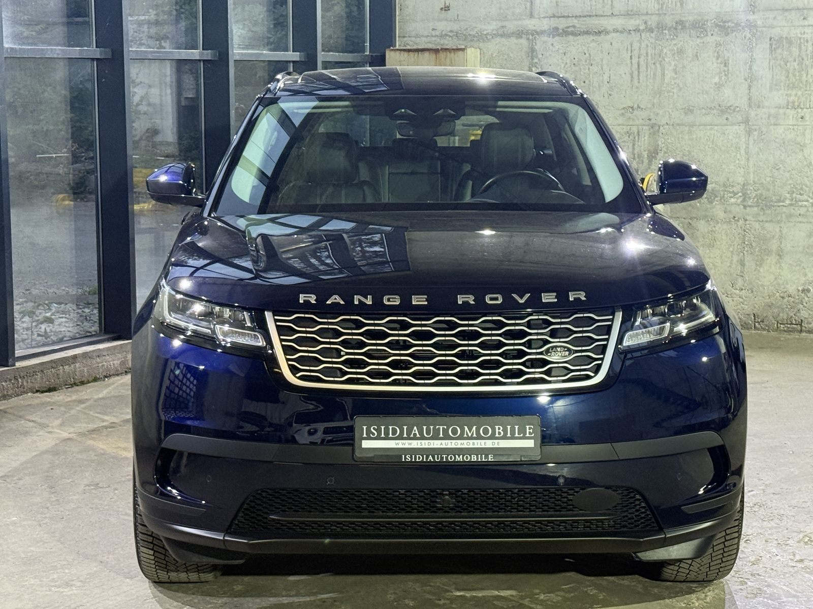 Range Rover Velar P400 - Samsaru's Car Outlet