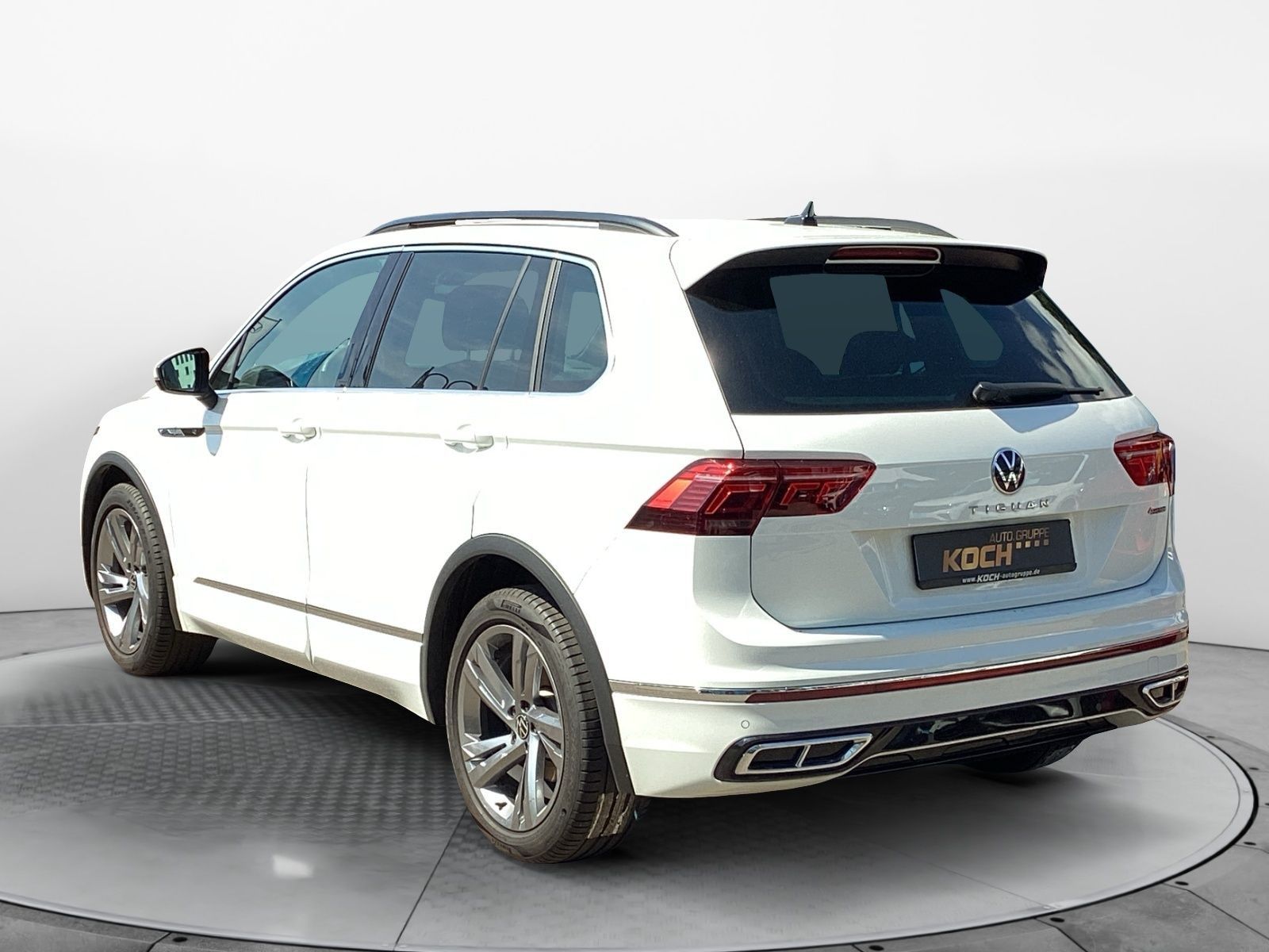 Volkswagen Tiguan 2.0TDI R-Line 4M DSG - Samsaru's Car Outlet