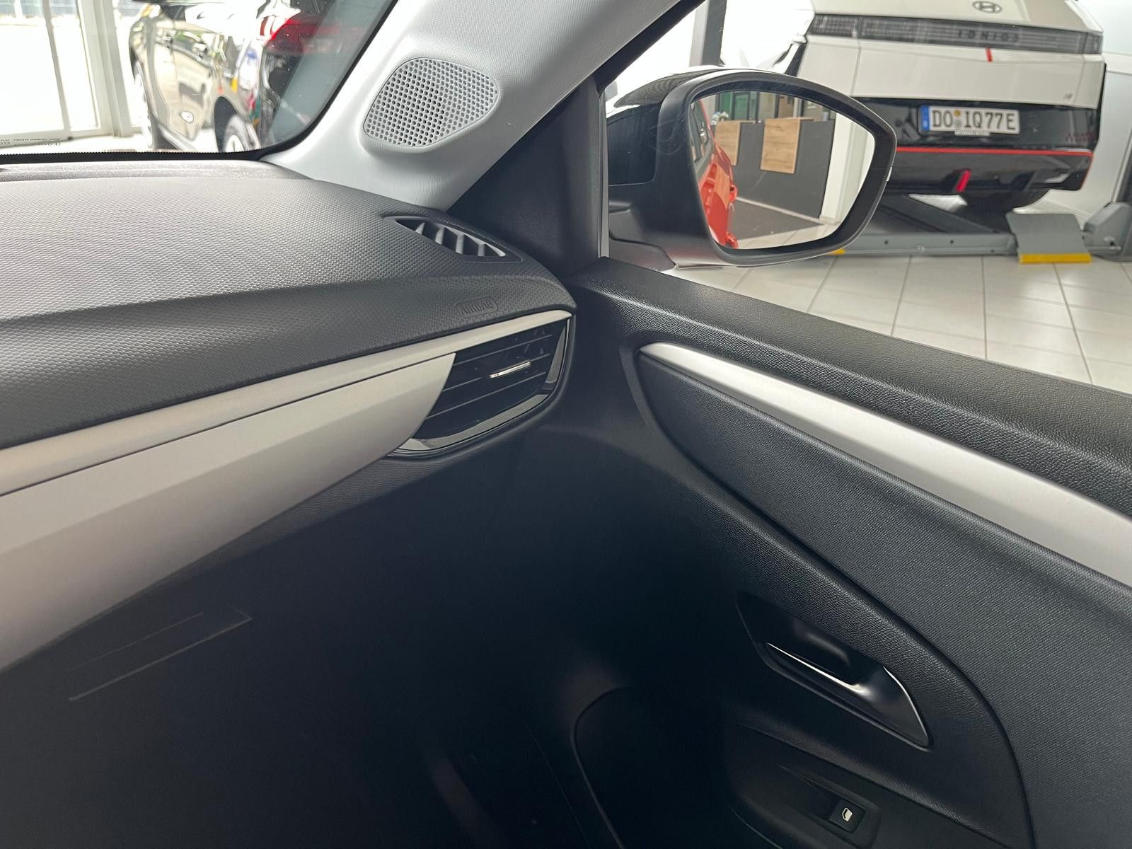 Opel Corsa F e Edition - Samsaru's Car Outlet