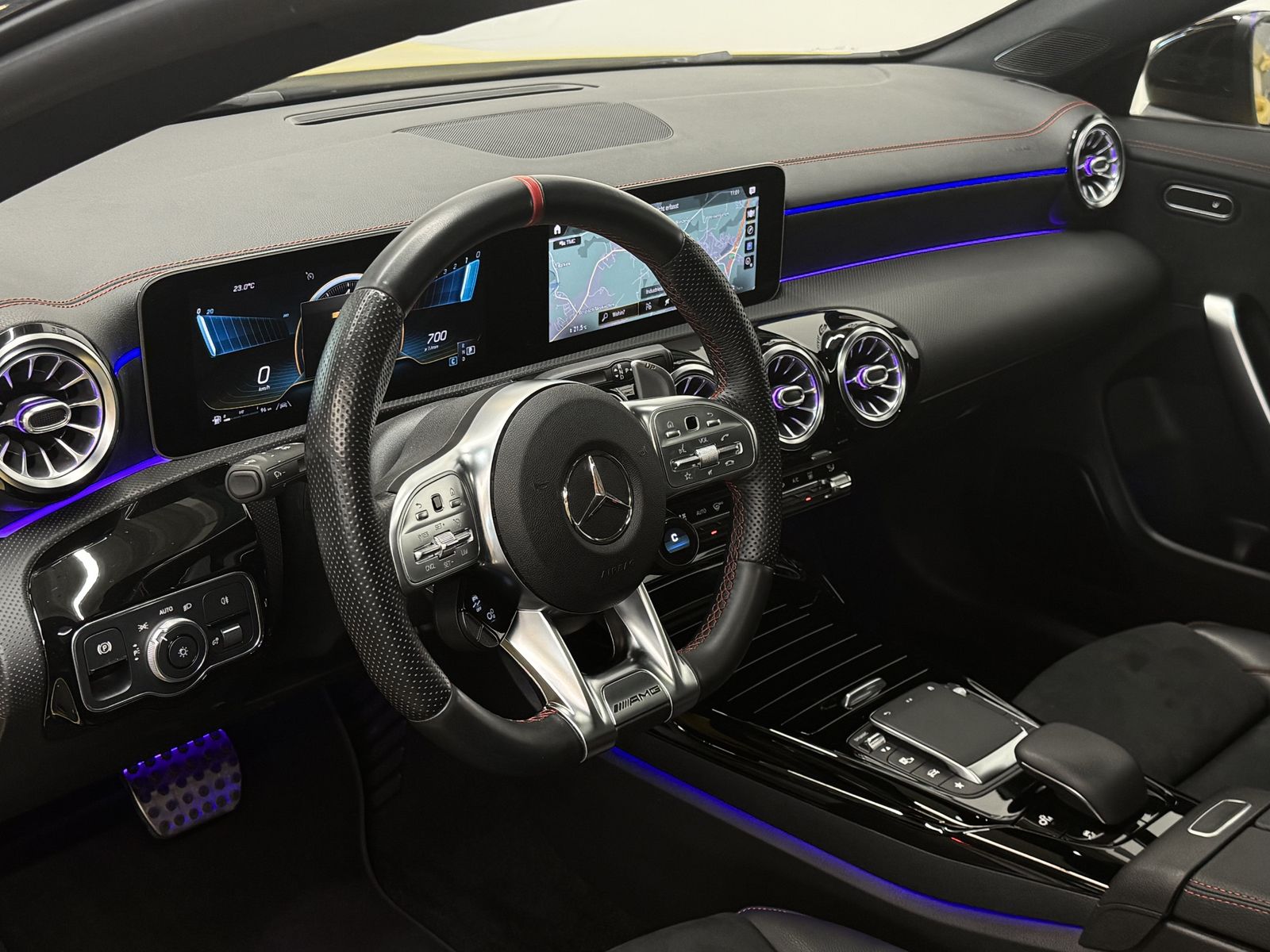 Mercedes-Benz CLA 35 AMG 4M Coupé - Samsaru's Car Outlet