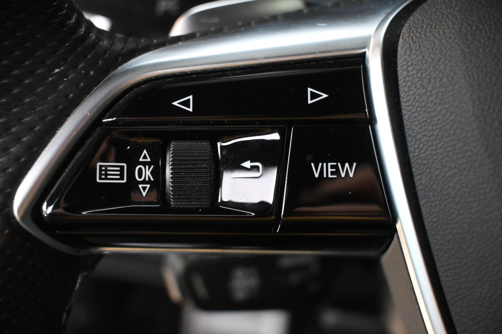 Audi A6 Avant 50 TDI Quattro S-line/LED/BLACK/B&O/RFK
