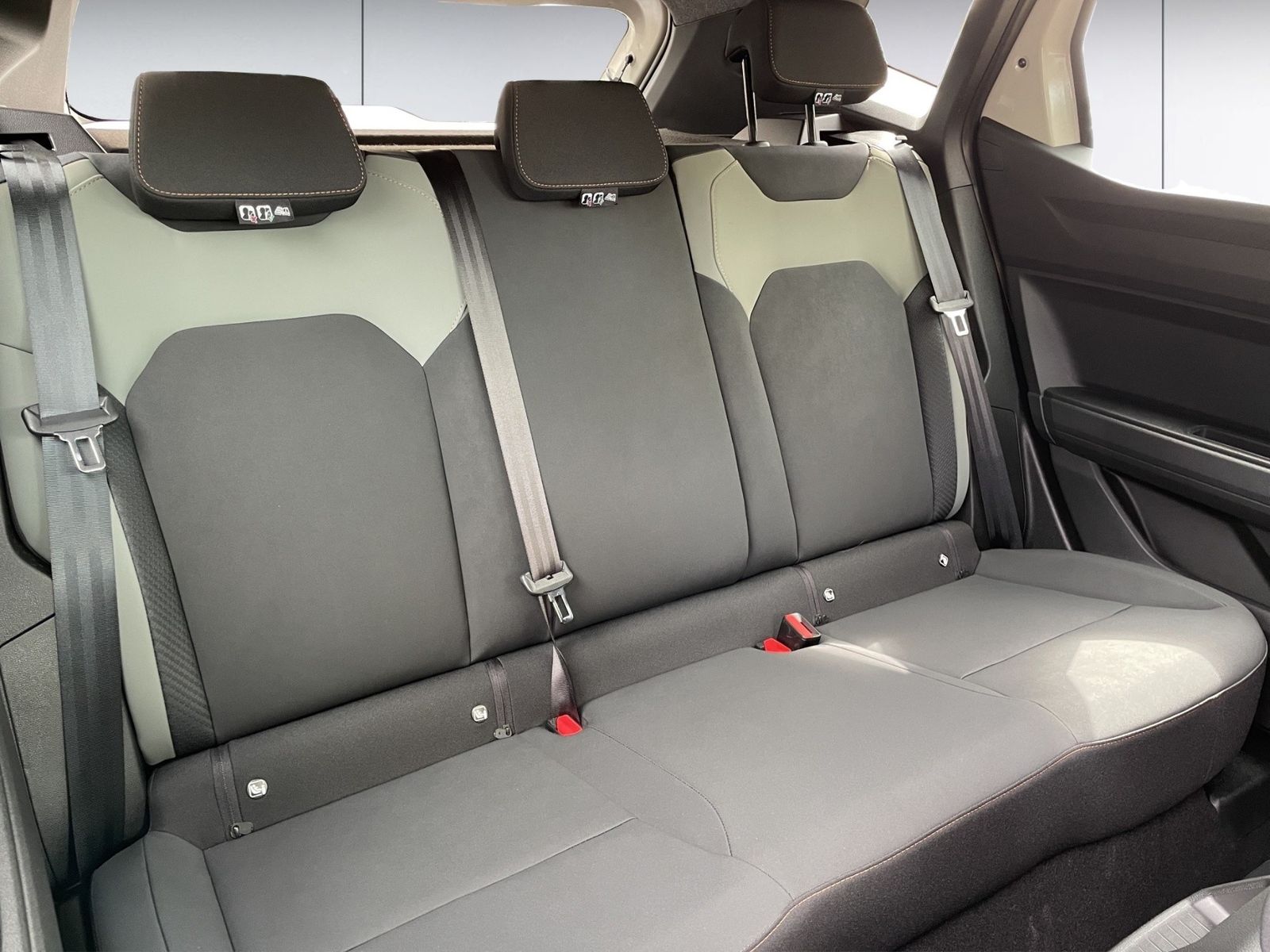 Dacia Duster TCe 130 Extreme 4x4 - Samsaru's Car Outlet