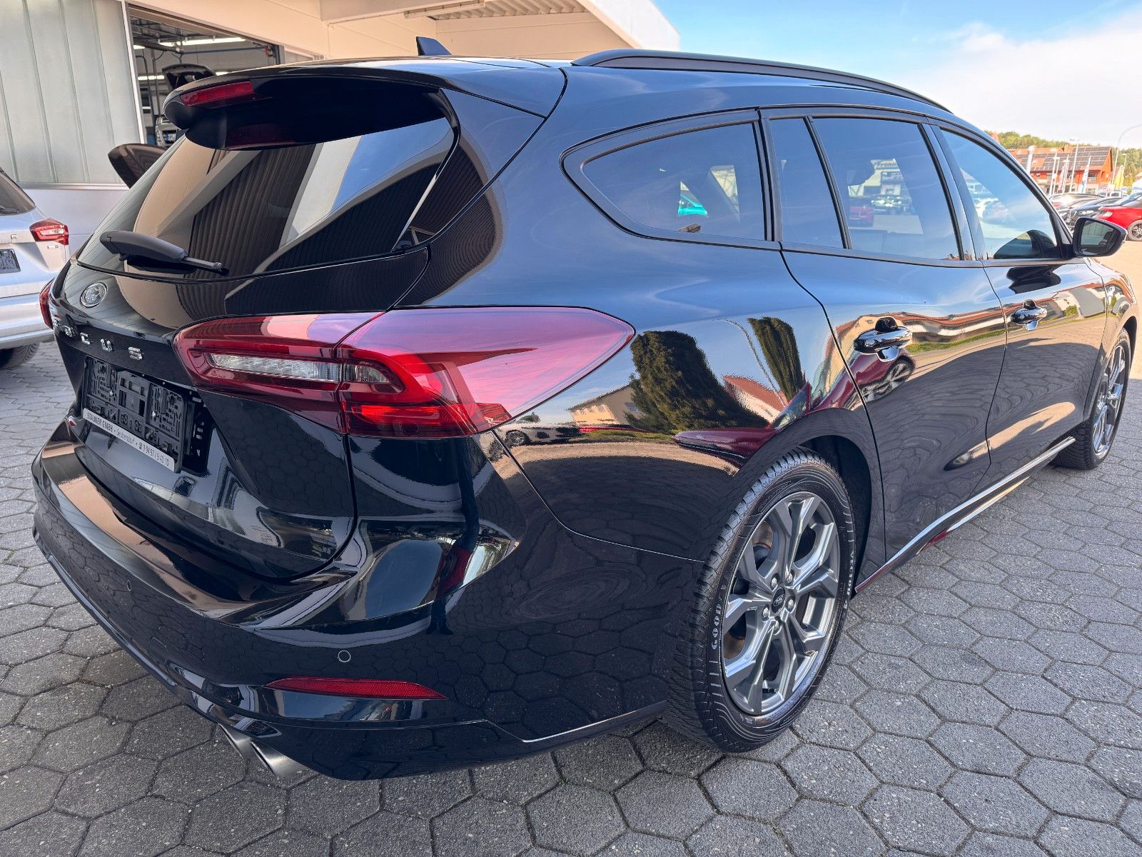 Ford Focus St-Line 1.5 Turnier ABSTEMP. KAMERA NAVI