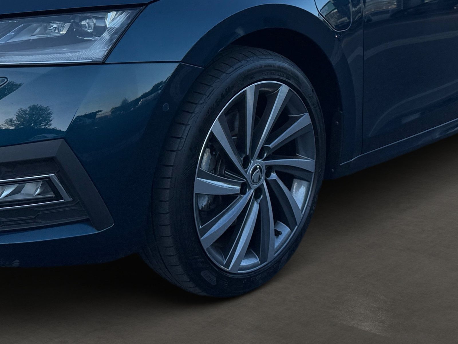 Skoda Octavia Combi 1.4 TSI iV First Edition - Samsaru's Car Outlet