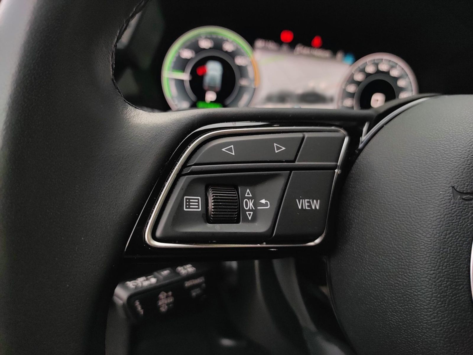 Audi A3 Sportback 40 TFSI e Adv. S tronic *R-CAM*PDC*