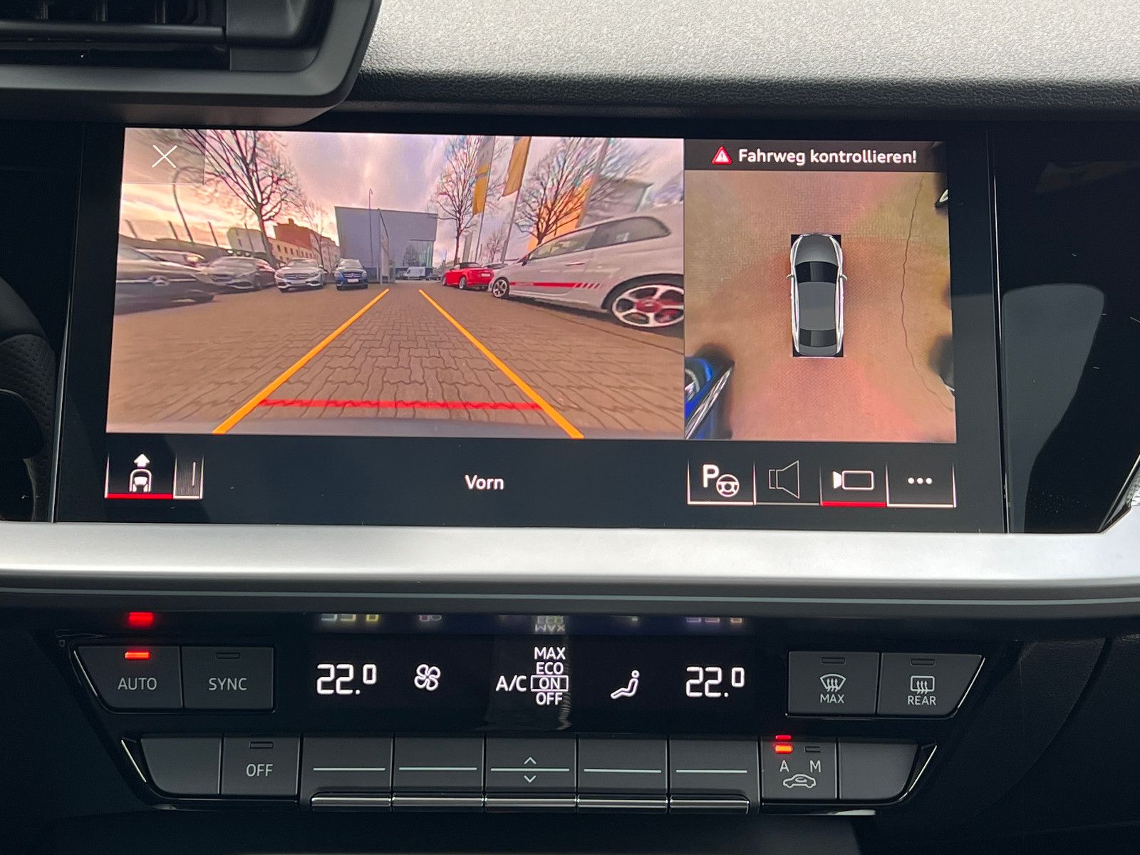 Audi A3 Lim. 3X S-LINE BLACK EDITION PANO HUD CARBON