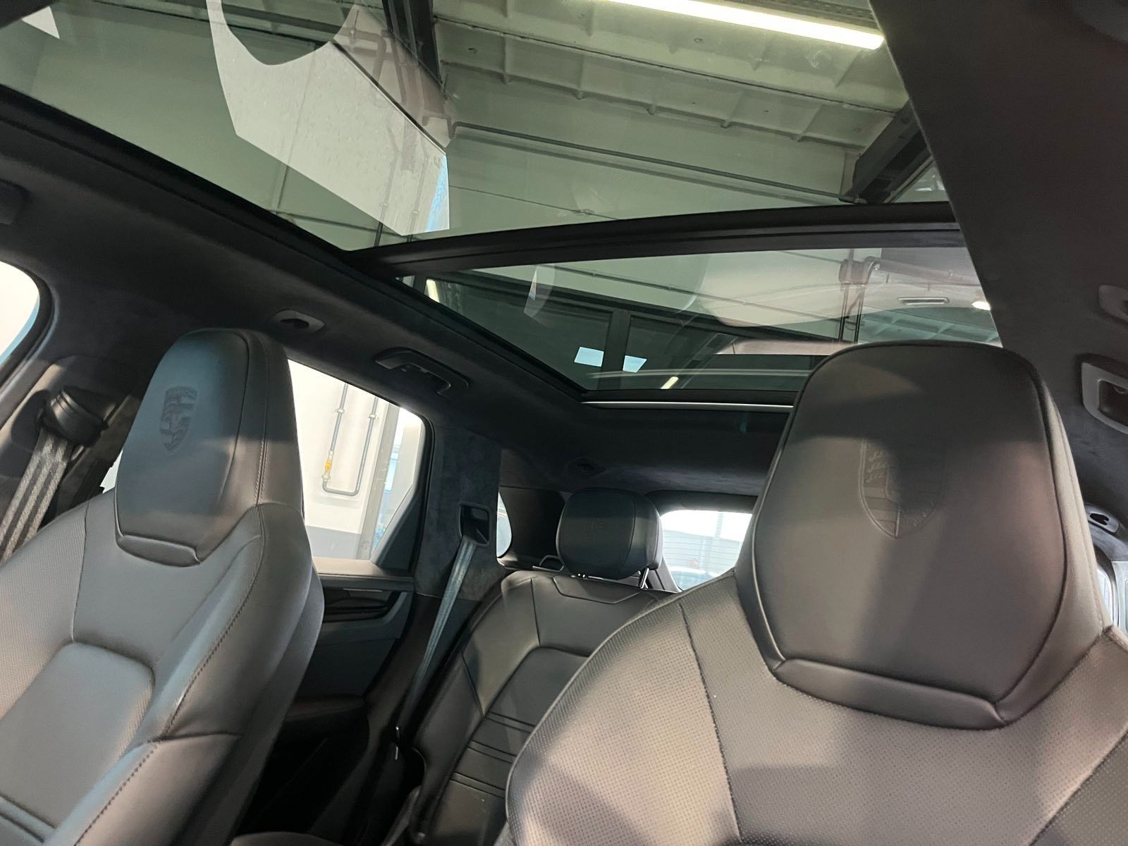 Porsche Cayenne Turbo /360 KAMERA /PANO/BOSE AUDIO