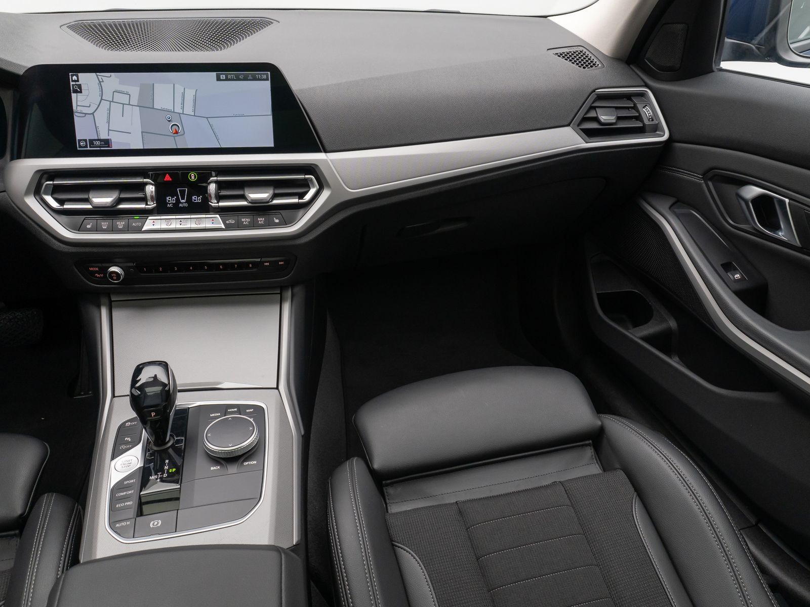 BMW 330i xD - Samsaru's Car Outlet