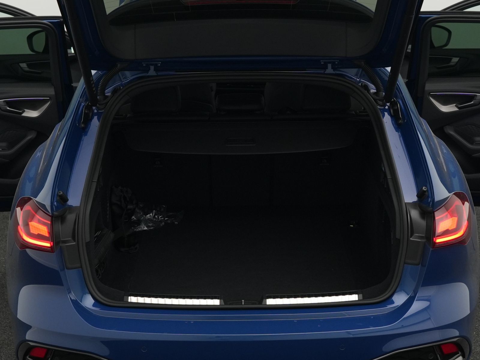 Audi A5 Avant TFSI quattro 2x S line *AHK*StdHZ*20''*