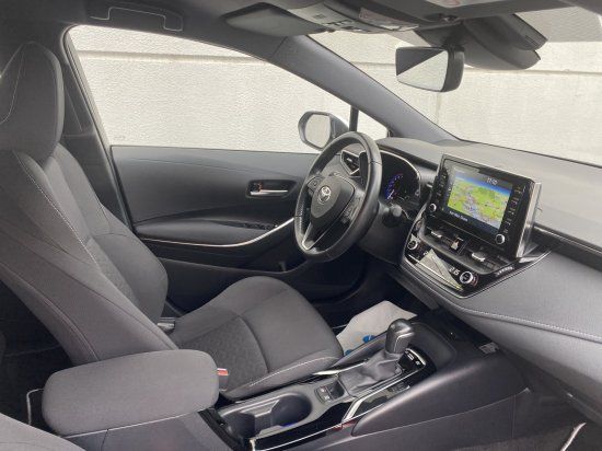 Toyota Corolla 1.8 Hybrid e-CVT Dynamic Plus - Samsaru's Car Outlet