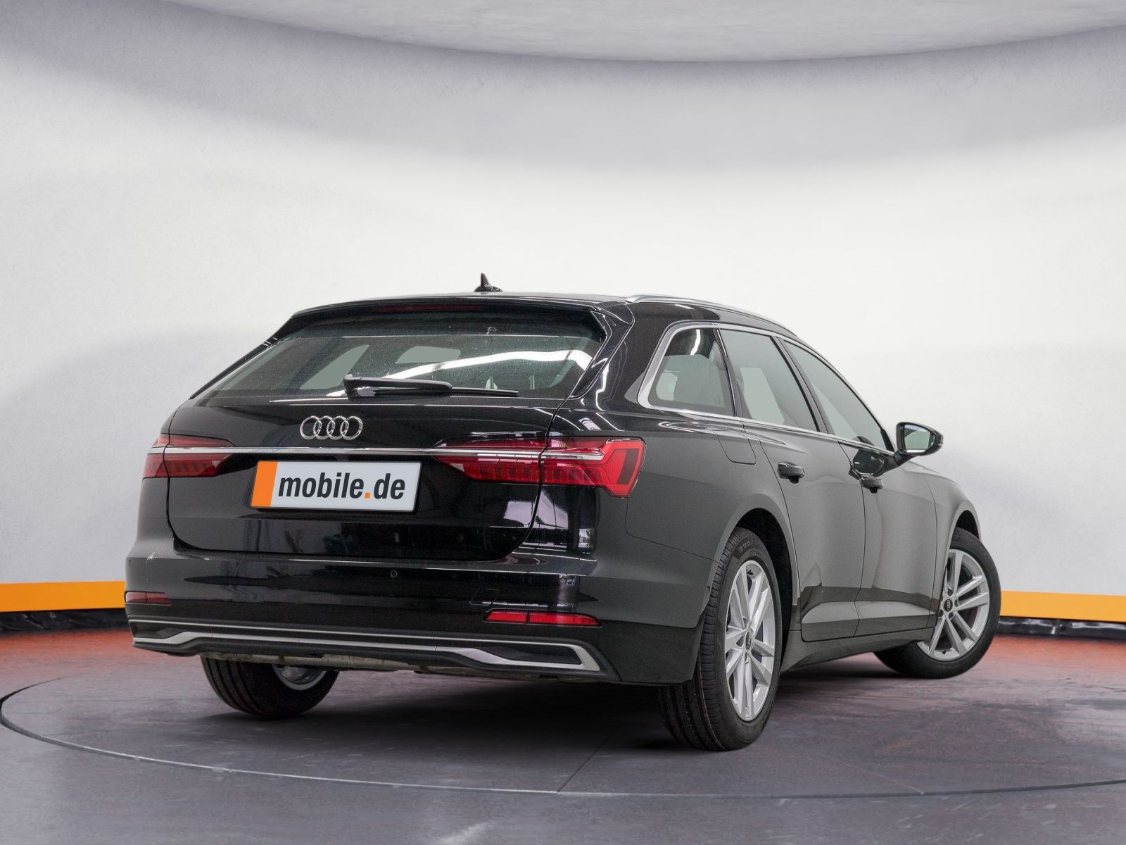 Audi A6 Avant 45 TFSI ADVANCED - Samsaru's Car Outlet