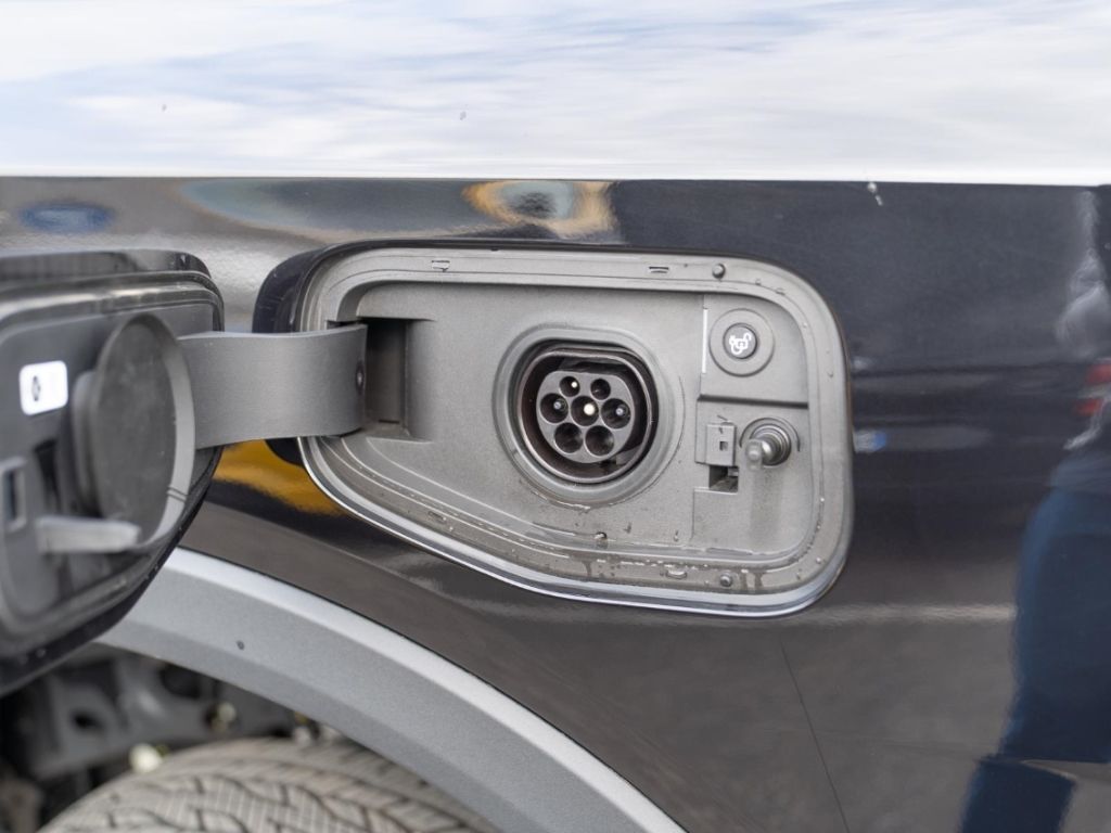 Ford Ranger 2.3i PHEV Aut. Wildtrak e-4WD Navi e-Roll