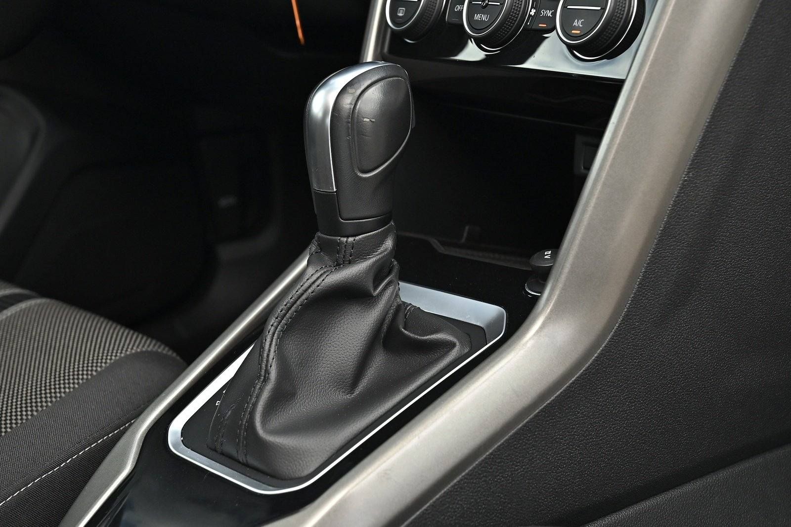 Volkswagen T-Roc 1.5 TSI DSG Style - Samsaru's Car Outlet