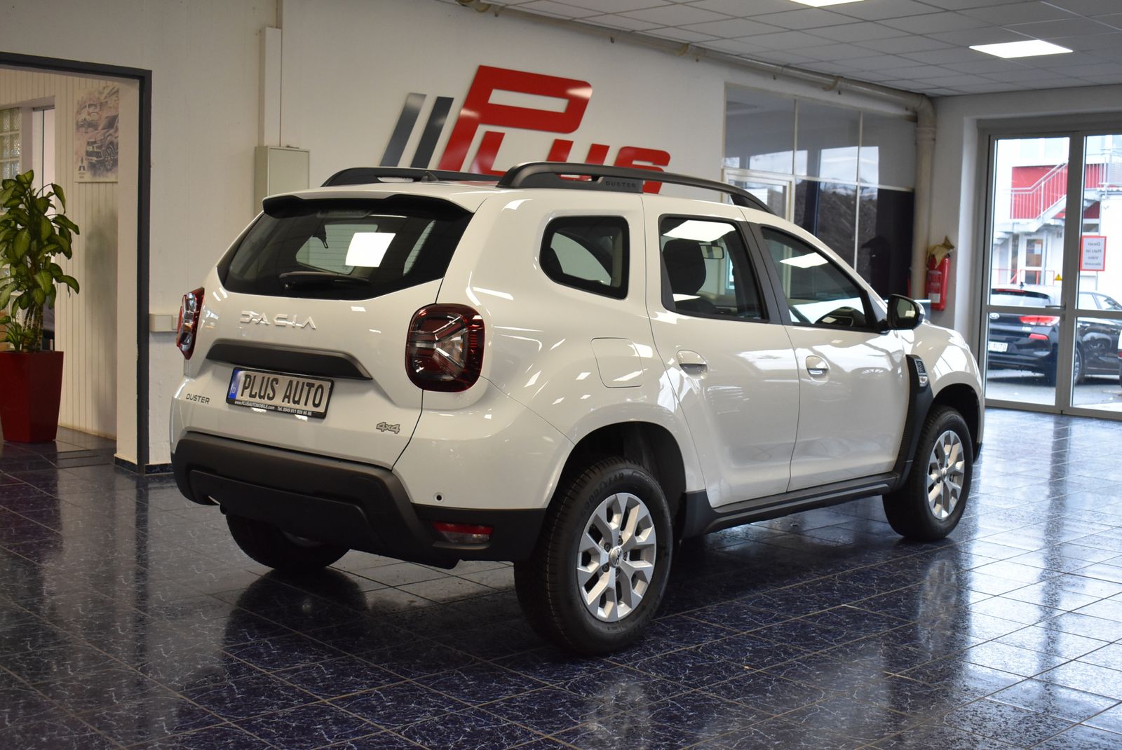 Dacia Duster 4WD - Samsaru's Car Outlet