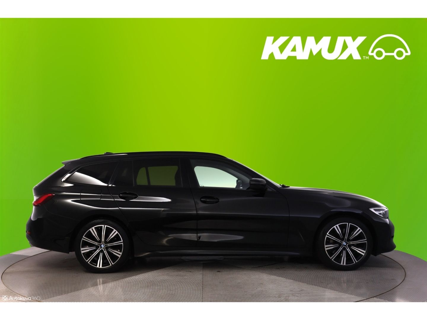 BMW 330 i Touring Steptronic Sport Line - Samsaru's Car Outlet