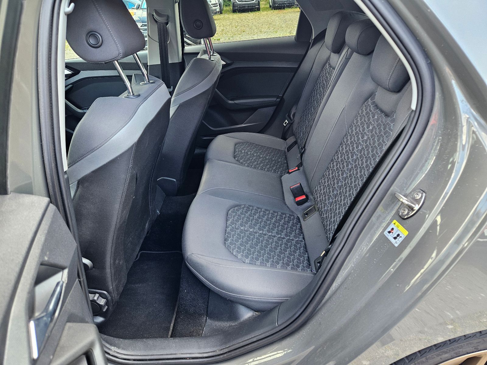 Audi A1 Sportback 35 TFSI edition one - Samsaru's Car Outlet