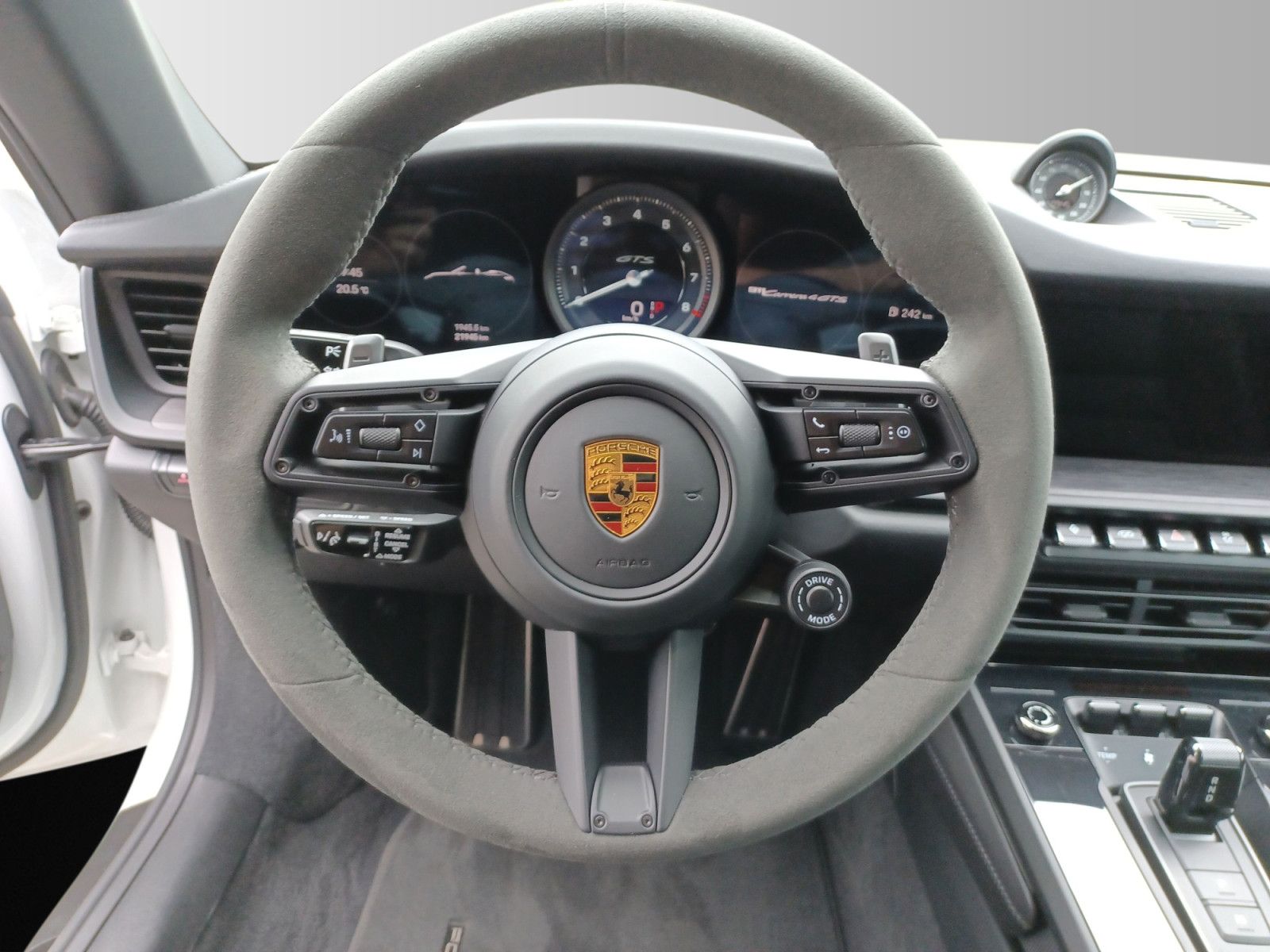 Porsche 911 Carrera 4 GTS - Samsaru's Car Outlet