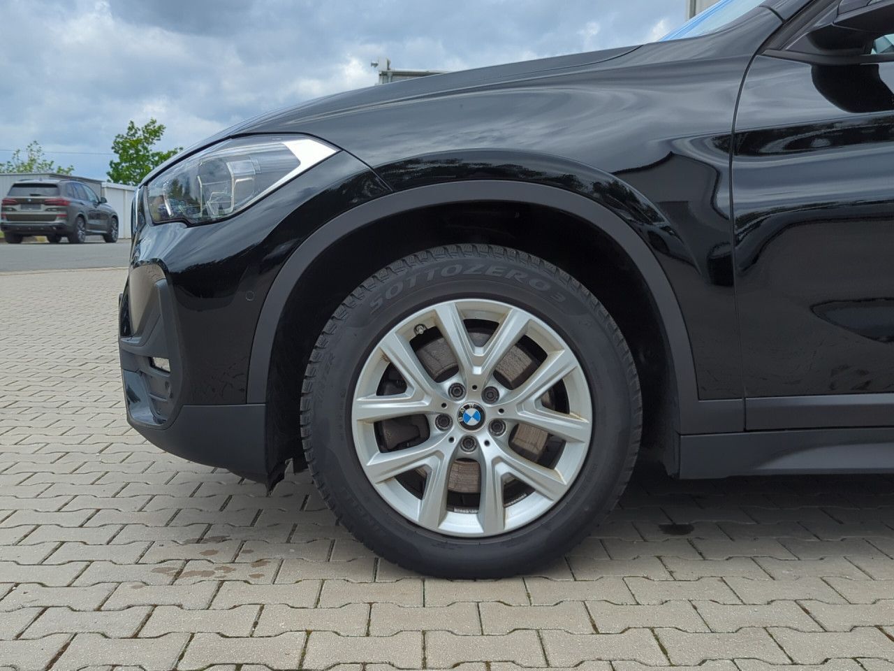 BMW X1 xDrive20d Advantage - Samsaru's Car Outlet