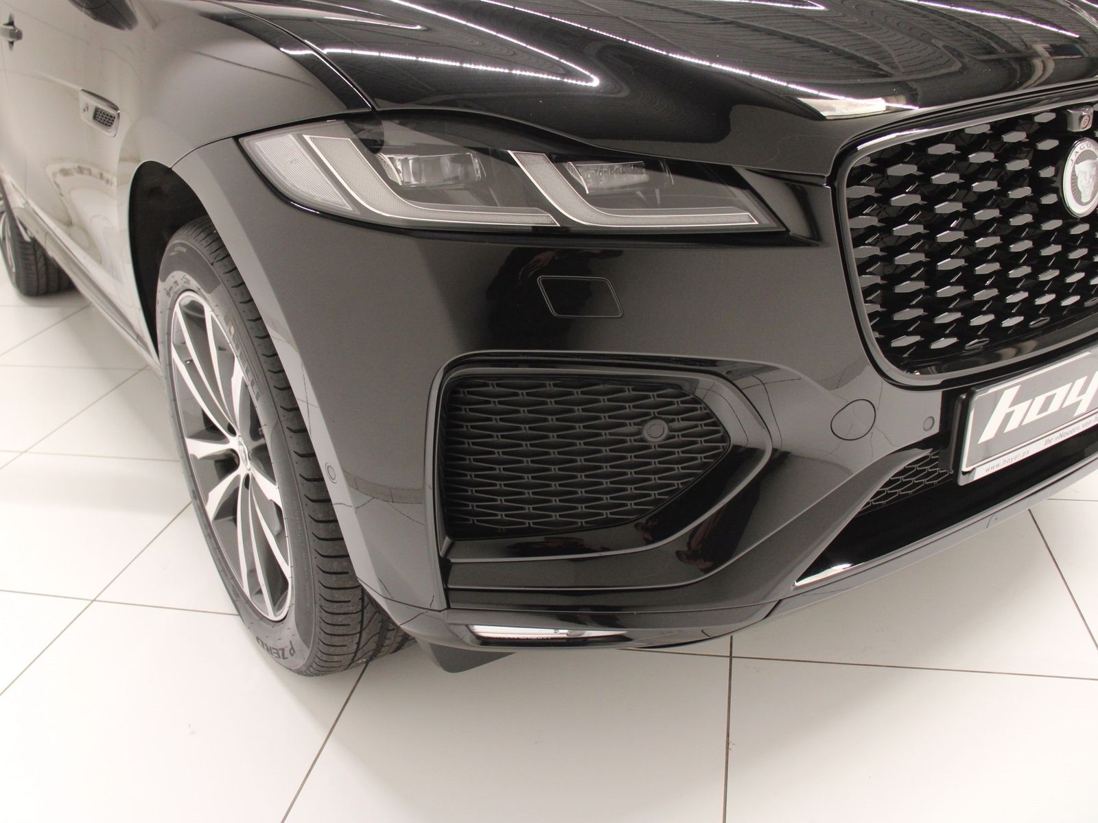 Jaguar F-Pace D300 AWD R-Dynamic SE inkl. Winterkomplet