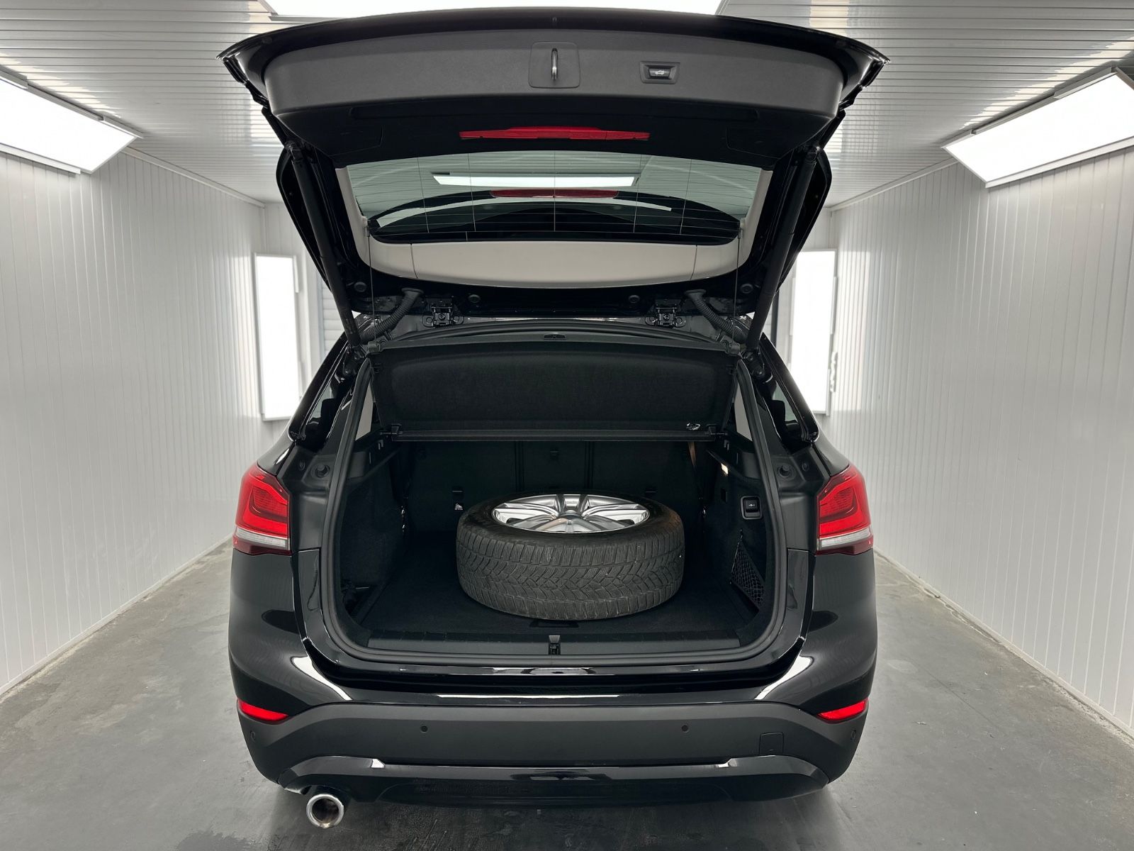 BMW X1 xDrive 25 e Hybrid - Samsaru's Car Outlet