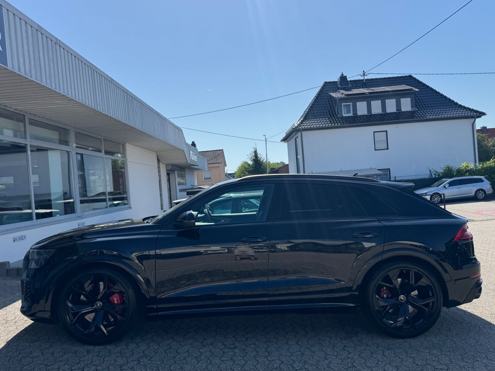 Audi RSQ8/HD-Matrix/PANO/AHK/23"/StdHeiz/BLACK/360°/