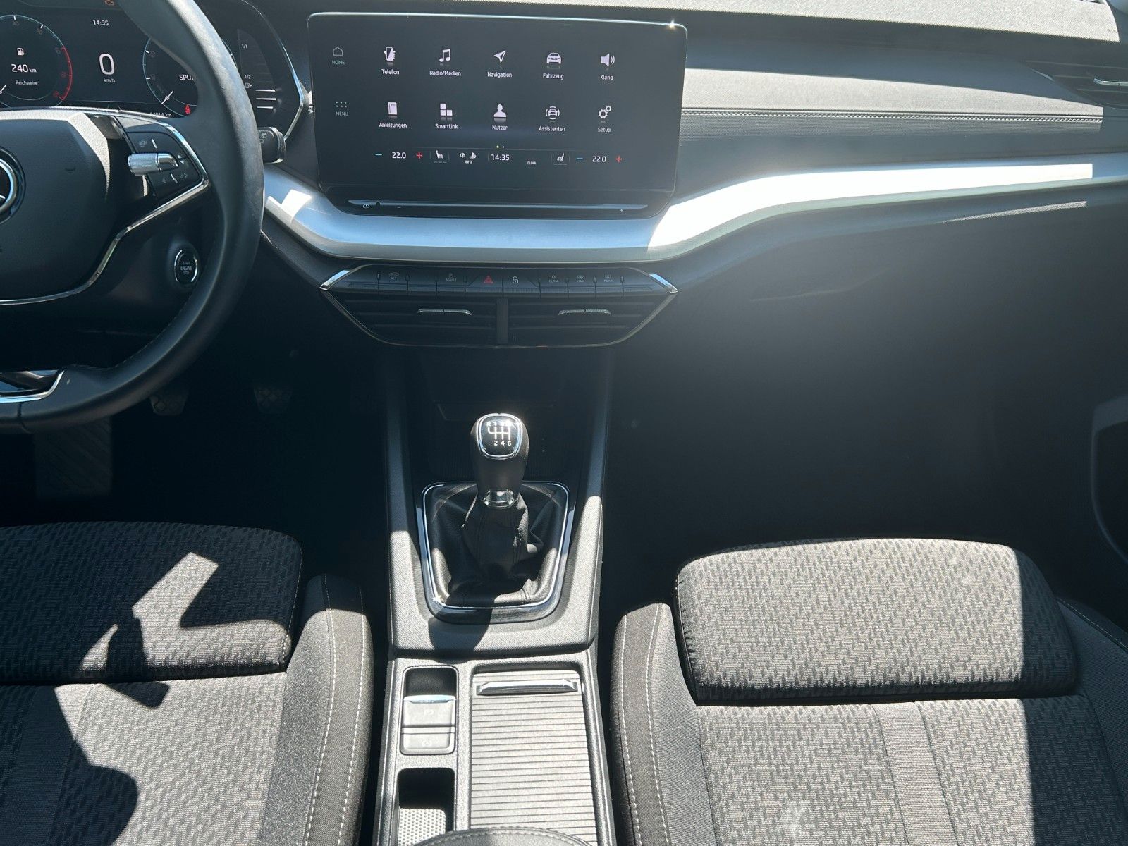 Skoda OCTAVIA Combi 1.5 TSI - Samsaru's Car Outlet
