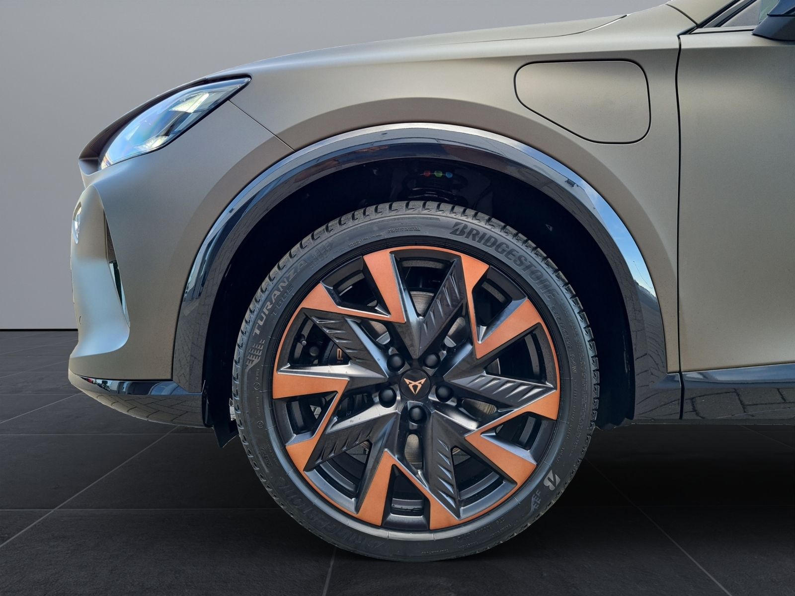 Cupra Formentor VZ 1.5e Hybrid - Samsaru's Car Outlet
