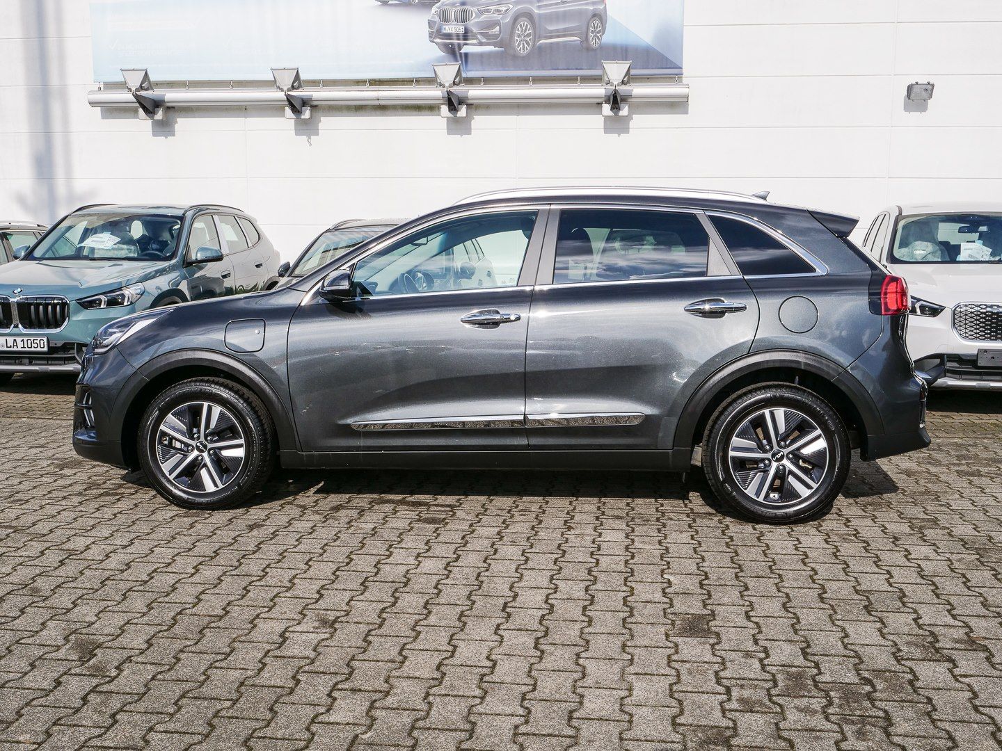 Kia Niro 1.6 GDI Spirit Plug-in Hybrid - Samsaru's Car Outlet