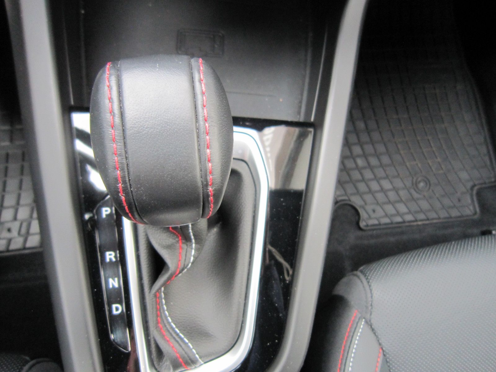 Renault Arkana 1.3 TCe R.S. Line - Samsaru's Car Outlet