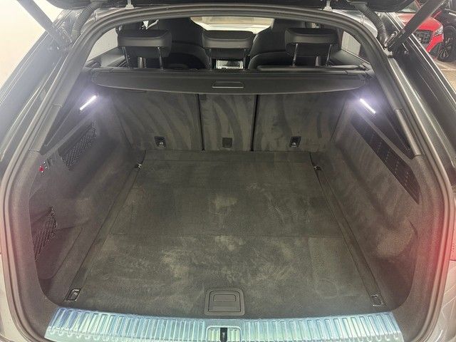 Audi RS Q8 PANO AHK HUD STHZ RS KERAMIK RS DYN PLUS