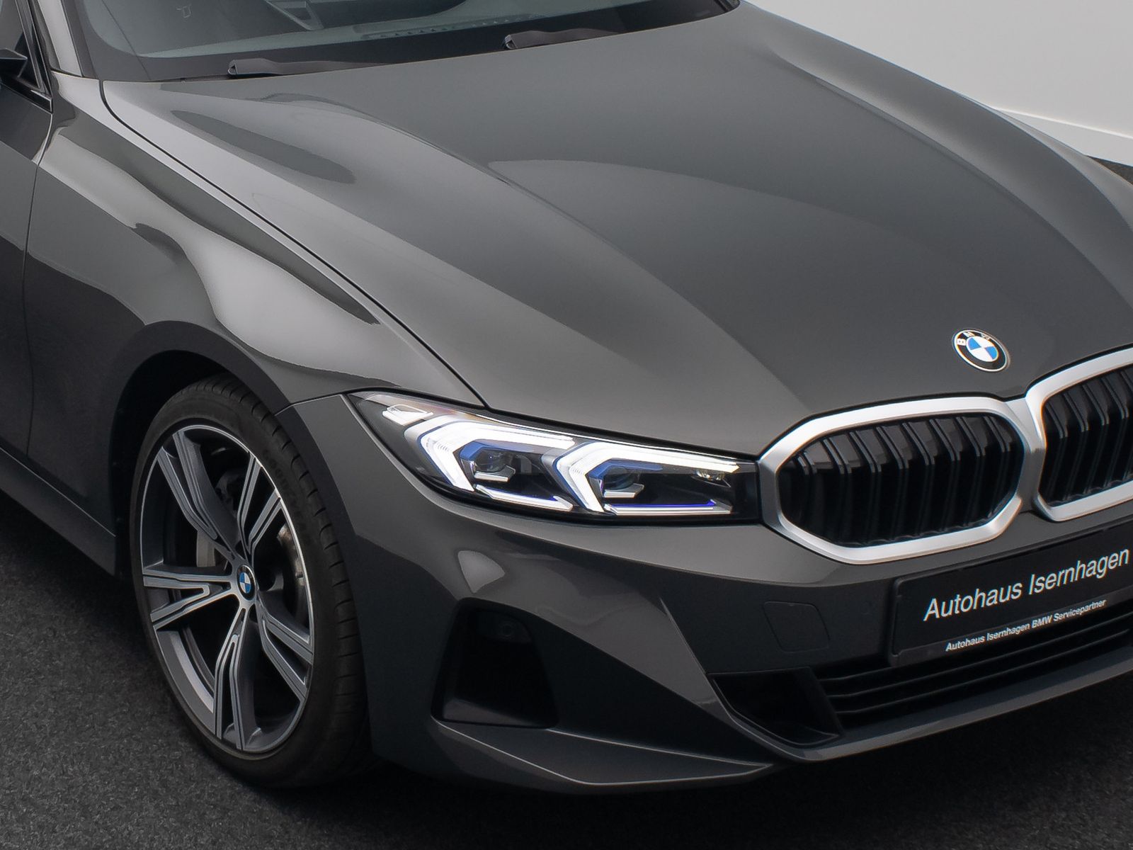 BMW 330i xD Komfort DAB HiFi Leder M Sport 19Zoll