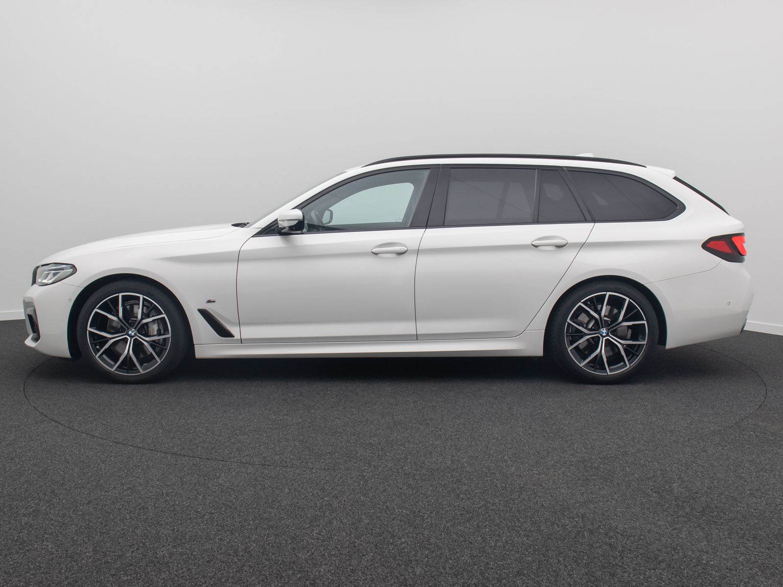 BMW 530d xD M Sport DAB Laser 360°HUD 4xKlima 19Zoll