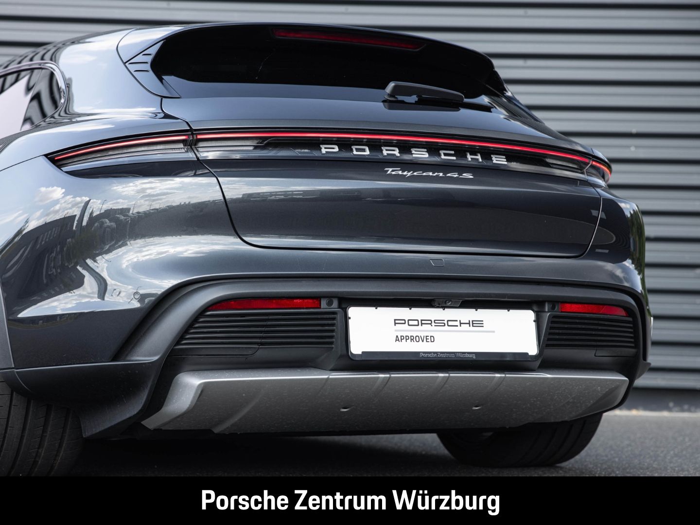 Porsche Taycan 4S Cross Turismo BOSE Surround View