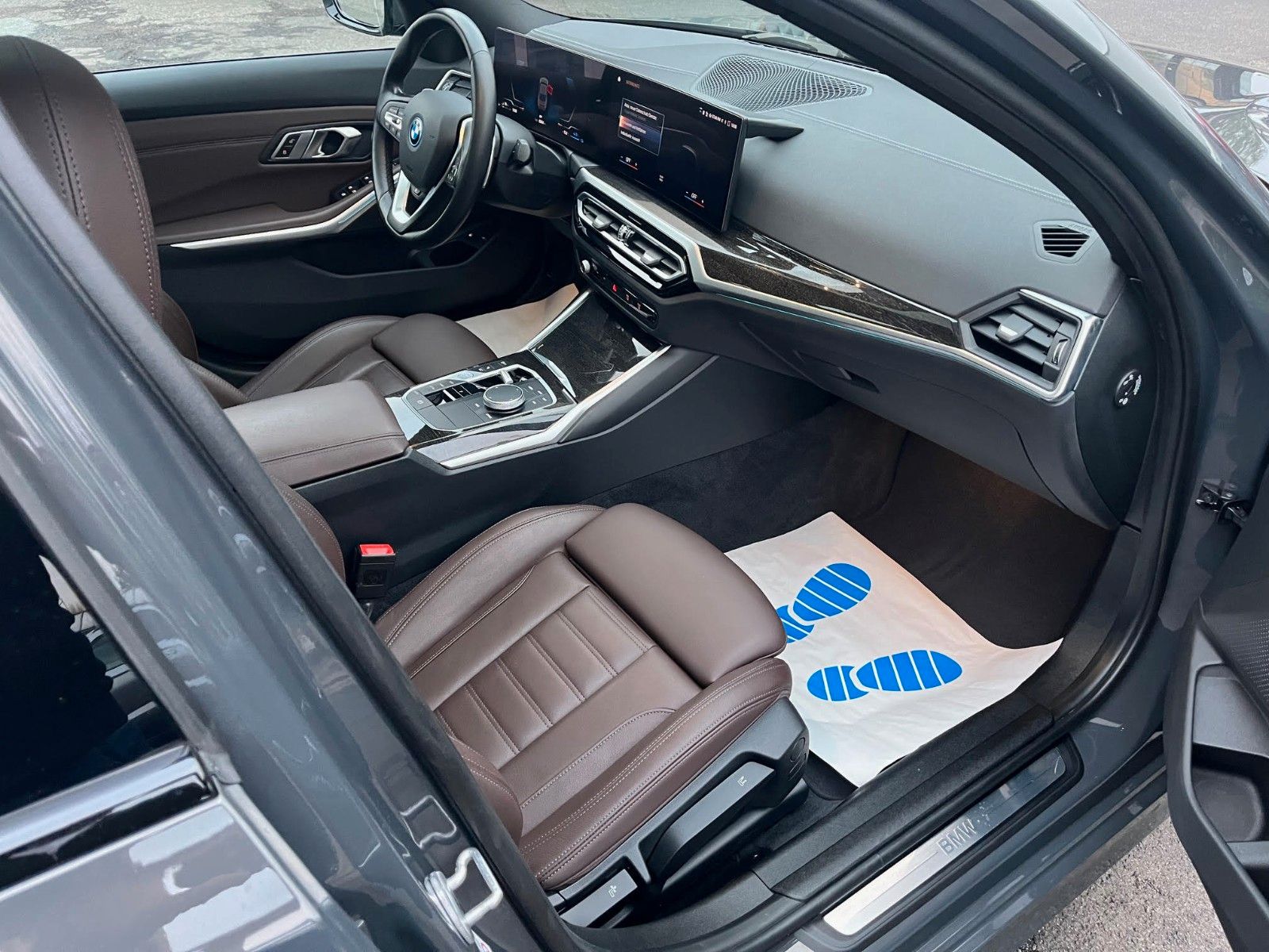 BMW 330e *xDrive*Schiebedach