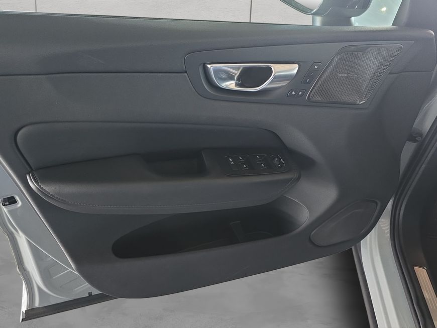 Volvo XC60 B4 D Plus Dark
