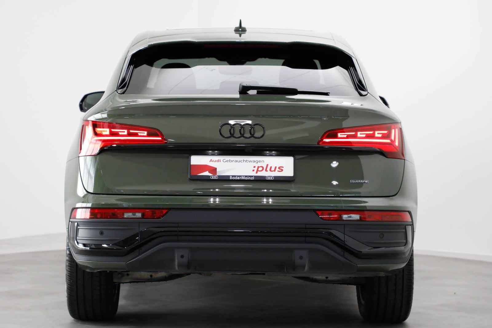 Audi Q5 Sportback 40 TDI quattro S line - Samsaru's Car Outlet